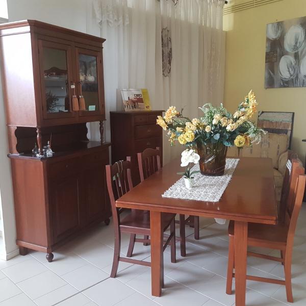 Tavolo & Credenza